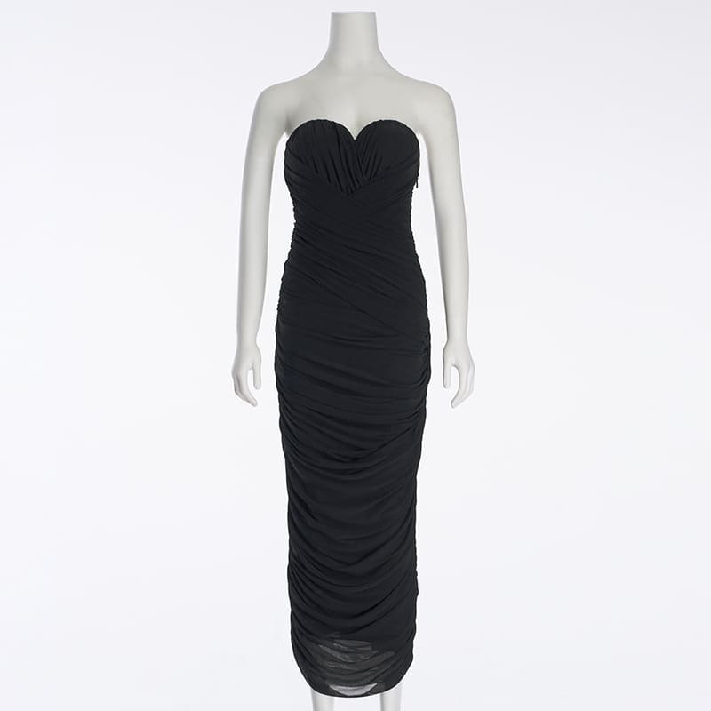elegant black strapless dress details