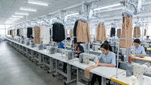 Women Clothing Manufacturer: 8 Smart Tips for Fashion Brands Choosing the Right Factory